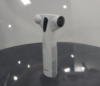 Omnidirectional camera takes 360° photo