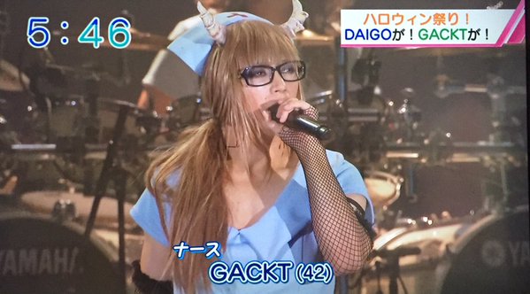 GACKT Memakai Kostum Suster Seksi Pada Saat Konser Halloween